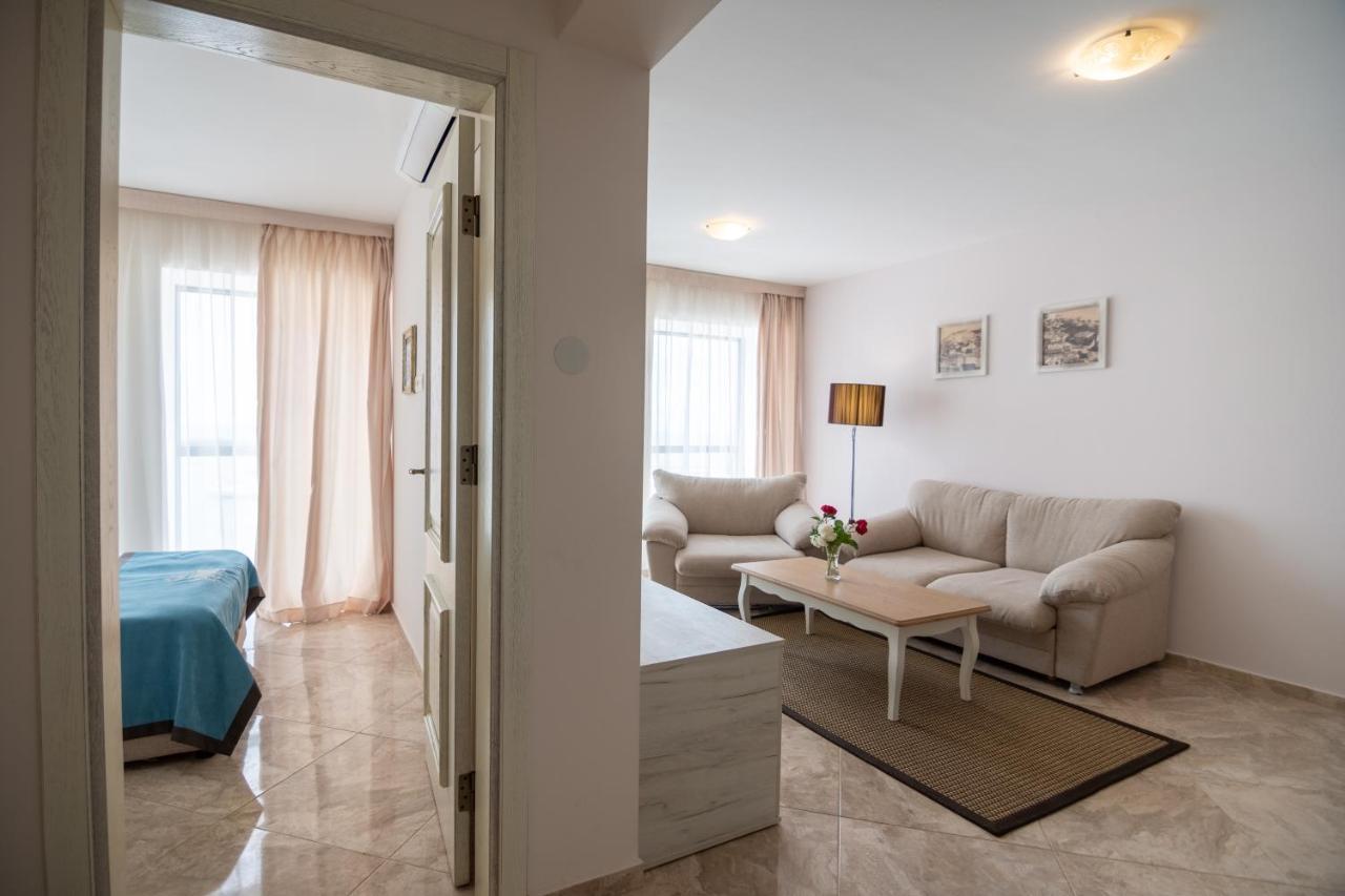 Antik Apartments Balcsik Kültér fotó