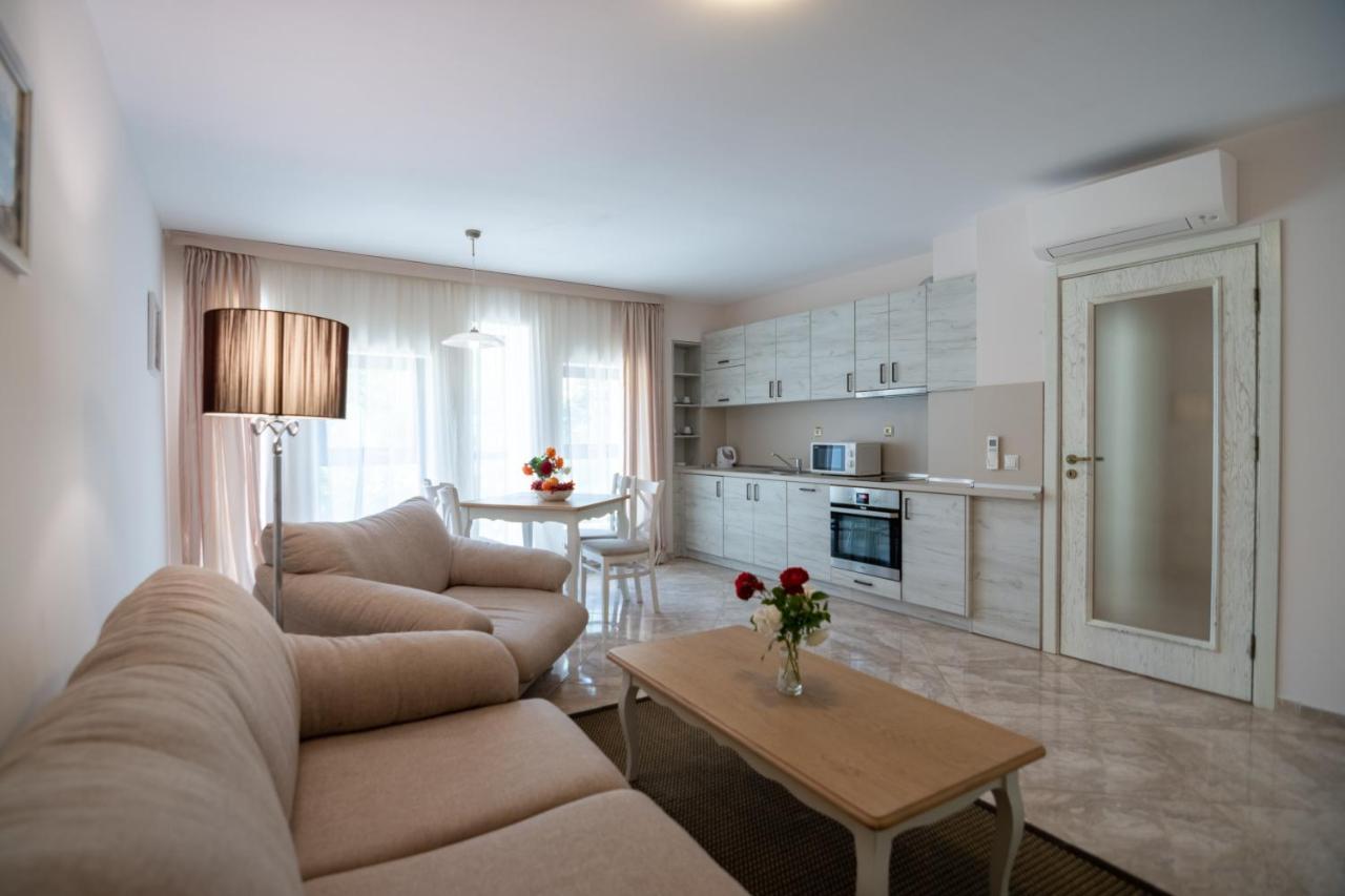 Antik Apartments Balcsik Kültér fotó