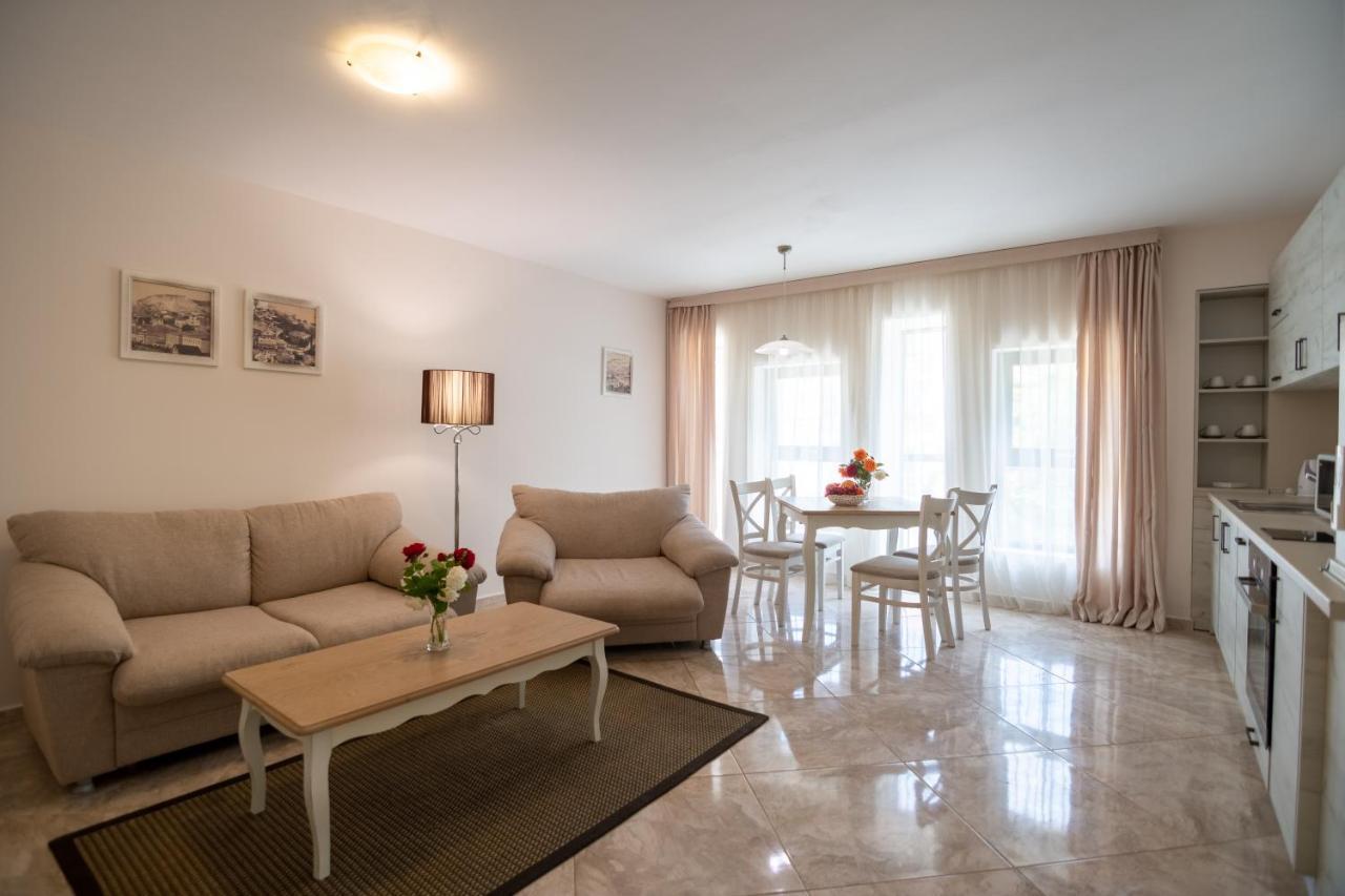 Antik Apartments Balcsik Kültér fotó