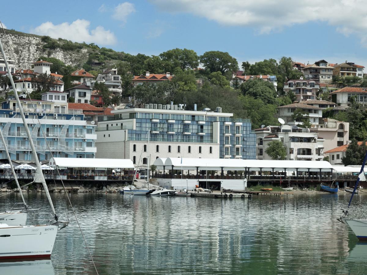 Antik Apartments Balcsik Kültér fotó