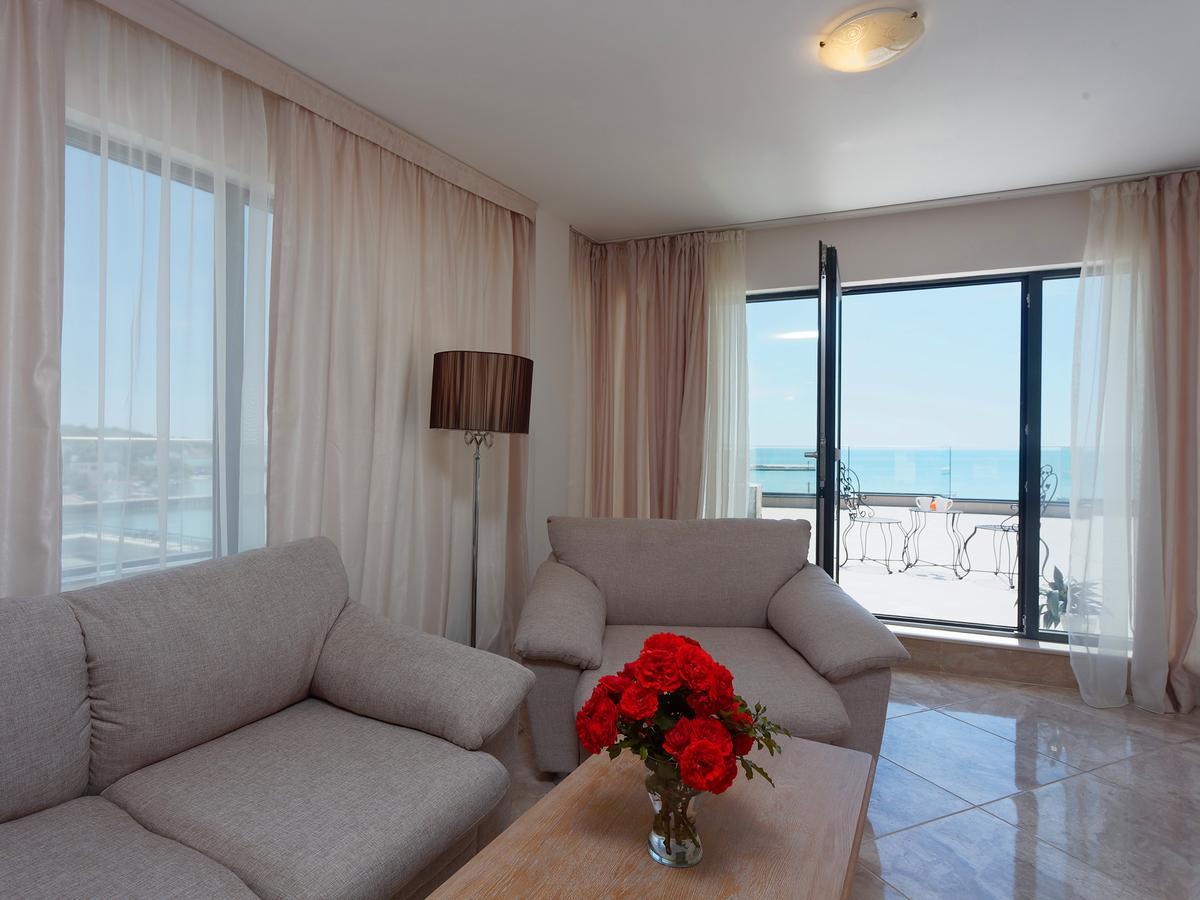 Antik Apartments Balcsik Kültér fotó