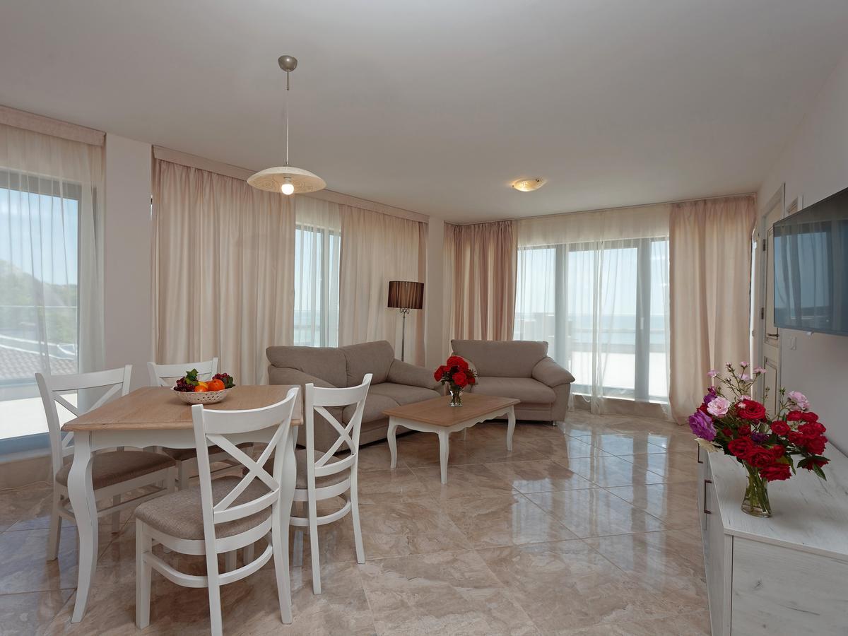 Antik Apartments Balcsik Kültér fotó